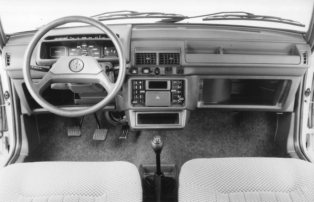 WhatsApp Image 2025-10-01 at 23.17.53